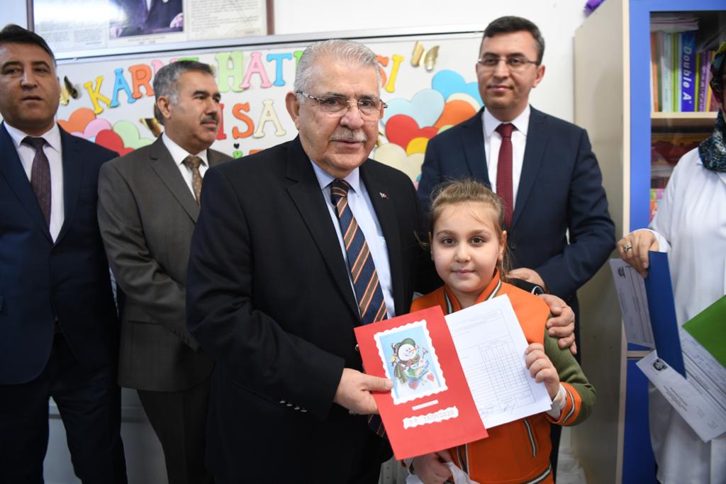 Başkan Mahçiçek, Ayşe Gümüşer Karne Dağıtımı (4)