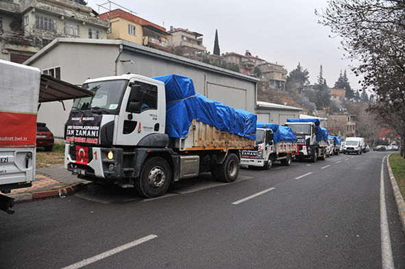 ONİKİŞUBAT BELEDİYESİ’NDEN, ELAZIĞ’A YARDIM