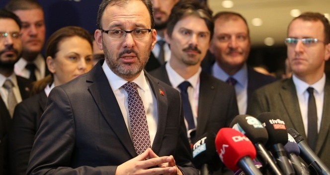 Bakan Kasapoğlu: “Spor camiası olarak meclisimizin yaptığı çalışmalara katkı vereceğiz”