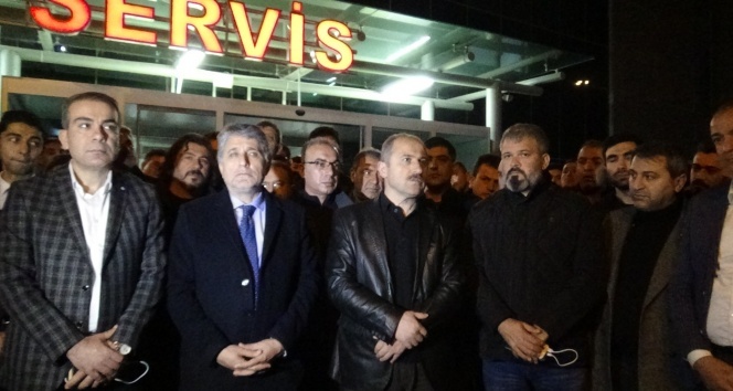Yaralı askere kan vermek için vatandaşlar hastaneye akın etti