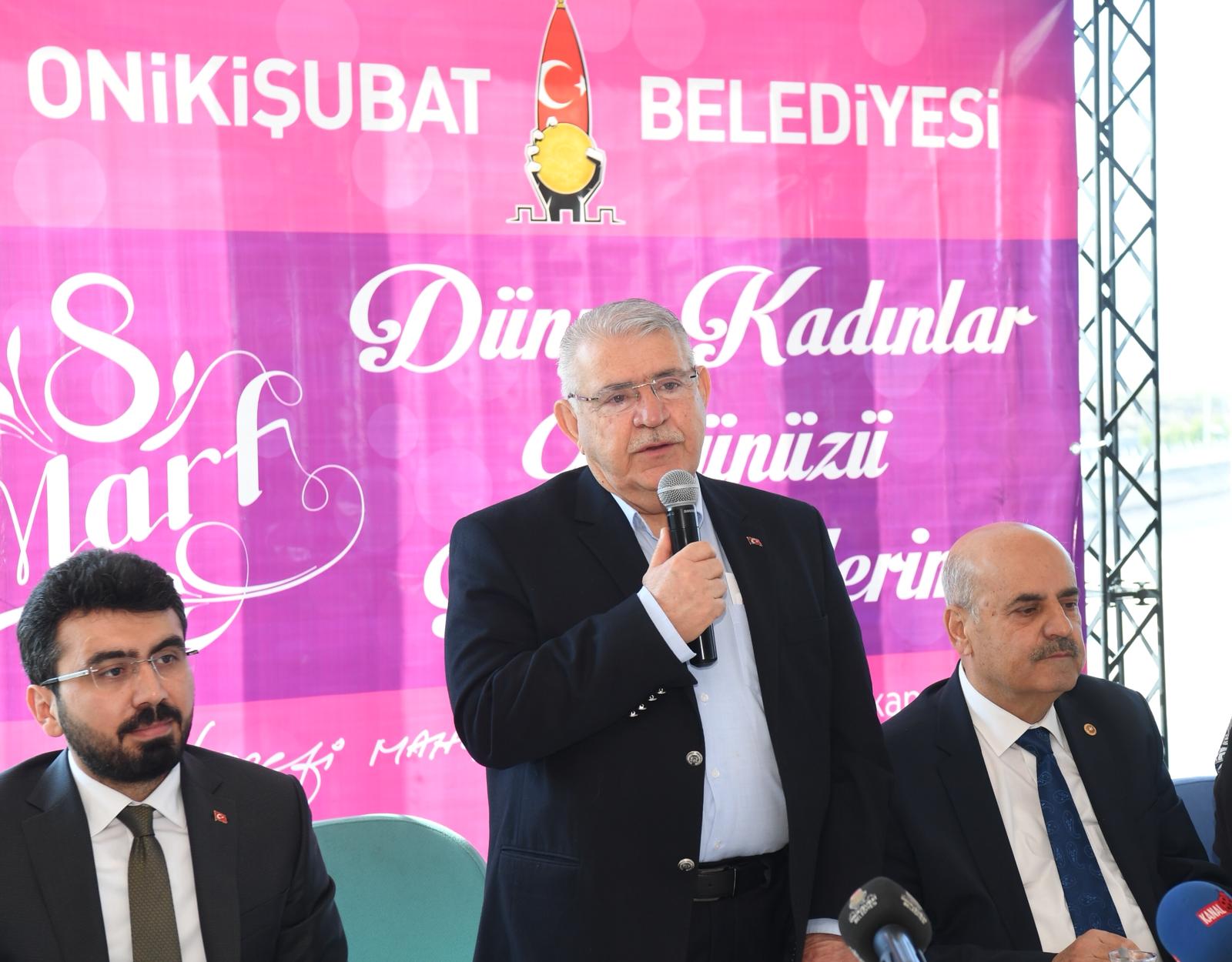 Başkan Mahçiçek, Kadınlar Günü'nde Şehit Aileleriyle Buluştu (8)