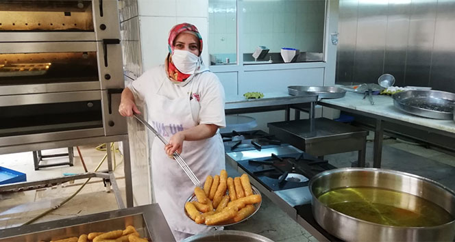 Kadayıf dolması iftar sofraları için hazır