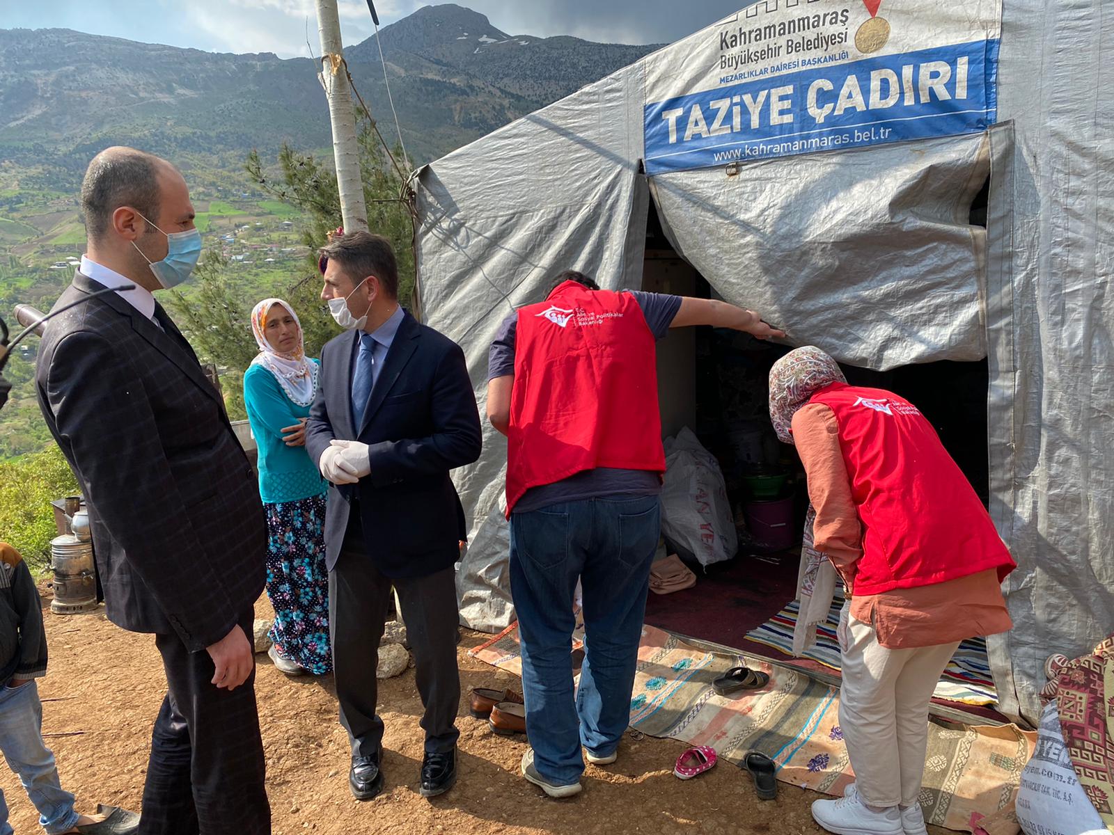 Onikişubat Belediyesi'nden Evi Yanan Aileye Yardım (9)