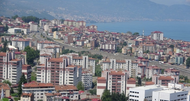 Düşen faizlere rağmen artan konut fiyatları tepki çekiyor