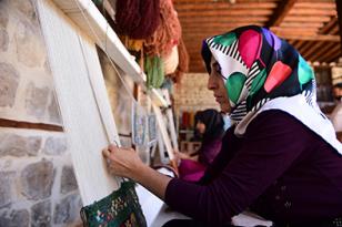 DULKADİROĞLU KONAĞINDA KURSLAR YENİDEN BAŞLADI