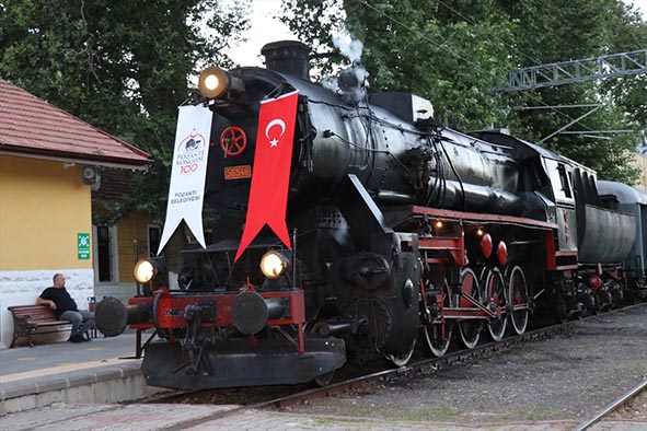 BUHARLI KARA TREN YENİNDEN POZANTI’DA