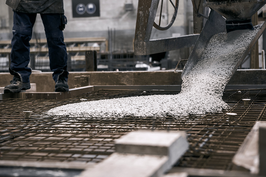 concrete_pouring_100405564