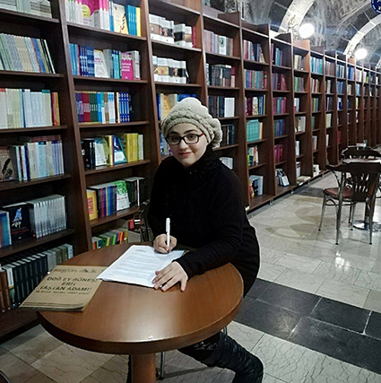 GEÇKİL:“YAZMAK KAFA İSTEYEN BİR MESLEKTİR”