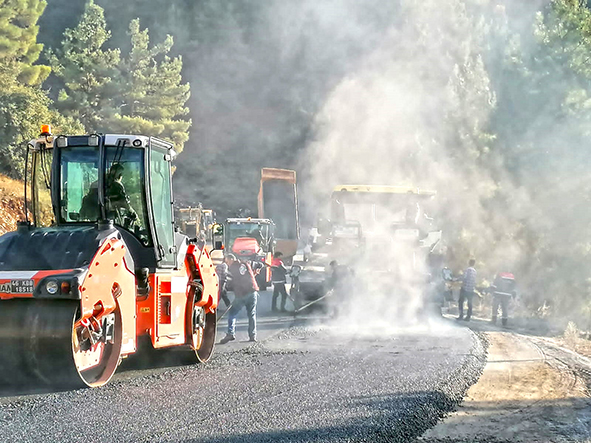 SARIÇUKUR GRUP YOLU TAMAMLANIYOR