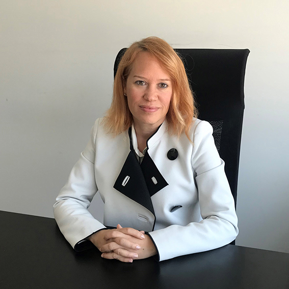 Ak Gıda Pazarlama Direktörü Selin Dora Falay_093957078