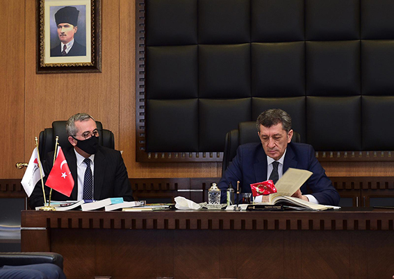 Bakan Selçuk Ziyaret (1)