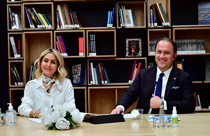 Zehra Çalık- Beylikdüzü Belediye Başkanı Mehmet Murat Çalık