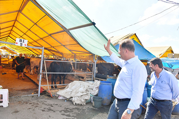 ÇALIK KURBAN BAĞIŞLARINIZI İHTİYAÇ SAHİPLERİNE ULAŞTIRIYORUZ (2)