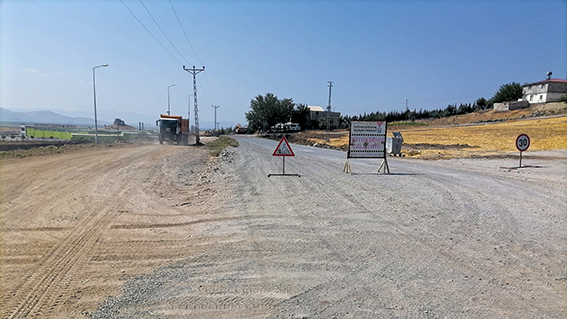 Mahir Ünal Caddesi (2)