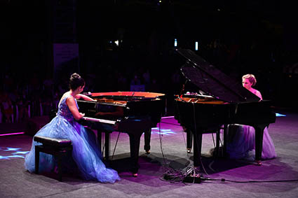 ÜNLÜ PİYANİSTLER BEYLİKDÜZÜ’NÜ BÜYÜLEDİ