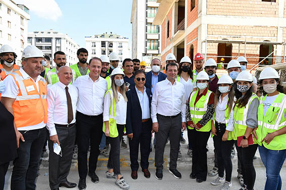 İMAMOĞLU BEYLİKDÜZÜ’NDE İNCELEMELERDE BULUNDU (7)