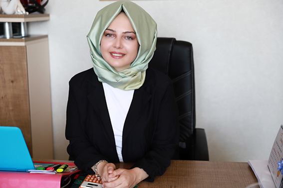 POLİKİSTİK OVER SENDROMU BESLENME İLE KONTROL ALTINDA!