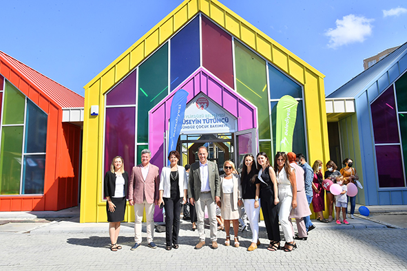 “EVLATLARIMIZ AYAĞI YERE BASMAYAN HAYALLER KURSUN” (9)