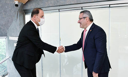 BAŞKAN ÇALIK MUHTARLARLA YEMEKTE BULUŞTU (6)