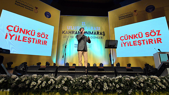 Serdar Tuncer Şiir Gecesi (7)