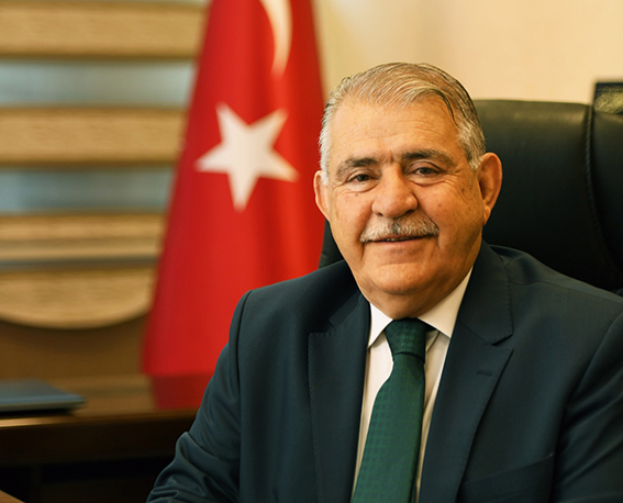 BAŞKAN MAHÇİÇEK’TEN ÖĞRETMENLER GÜNÜ’NDE ÇİÇEKLİ KUTLAMA