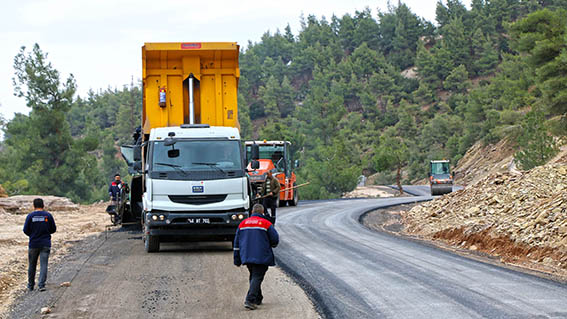 TURİZM BÖLGELERİNE ÇIKAN ARTER BAŞTAN UCA YENİLENİYOR