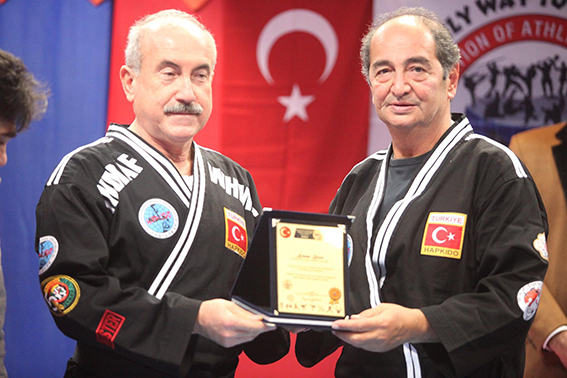 Yusuf Kenan Biçer Hapkido 9. Dan’a terfi etti.