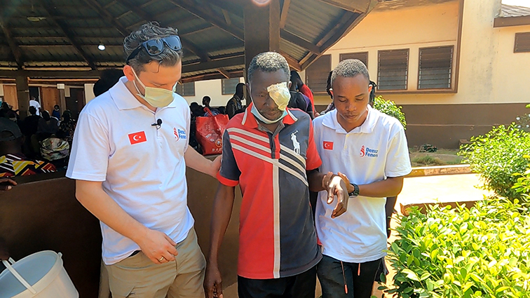 GH017517.MP4_snapshot_00.40.247_105318621