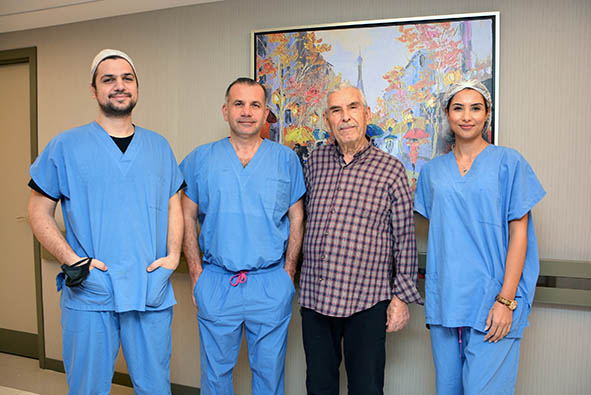 84 YAŞINDA AYNI ANDA İKİ KAPALI AMELİYAT OLDU, SAĞLIĞINA KAVUŞTU