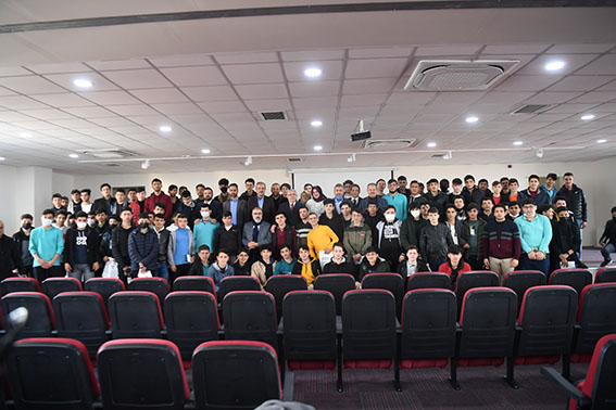 915779f3-37bd-4931-a106-5f9c511bf581