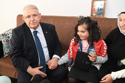 ebaf1f14-b31b-4f25-90a3-60414837dbad