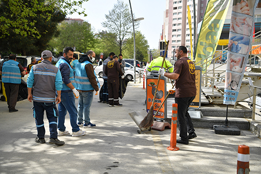 BEYLİKDÜZÜ’NDE BAHAR TEMİZLİĞİ.