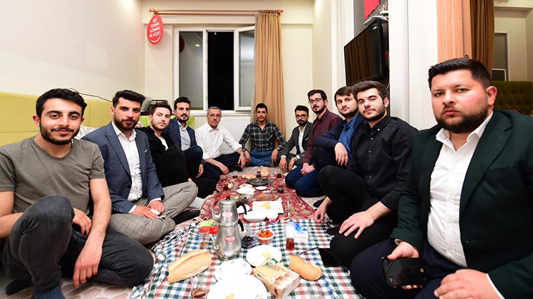 Gençlerle sohbet (7)