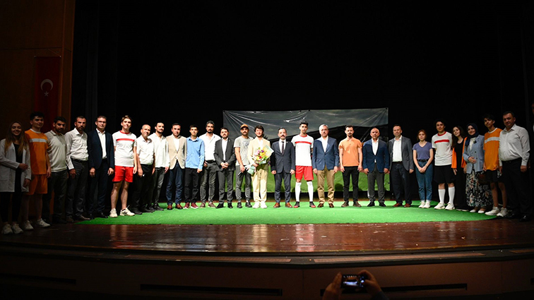 Tiyatro gösterisi (10)