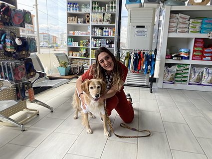 VETERİNER HEKİM BETÜL AKAR_232128150