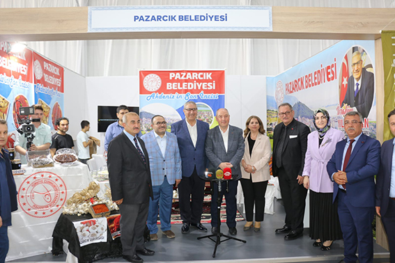 PAZARCIK BELEDİYESİ YÖRESEL ÜRÜNLERİNİ TANITTI