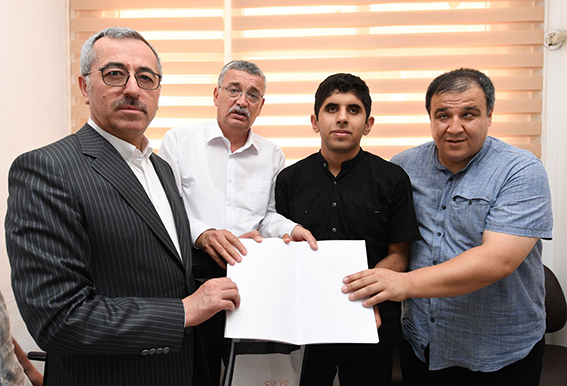 Görme Engelliler Kabartma Kur’an-ı Kerim dağıtım programı (8)