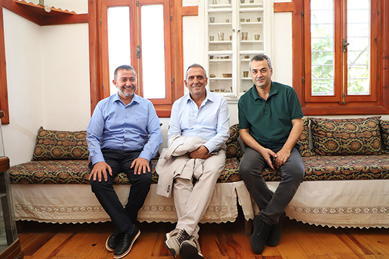 photo_5794233993149924470_w