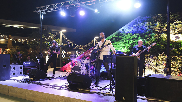 _DSF2171 (2059 x 1158)