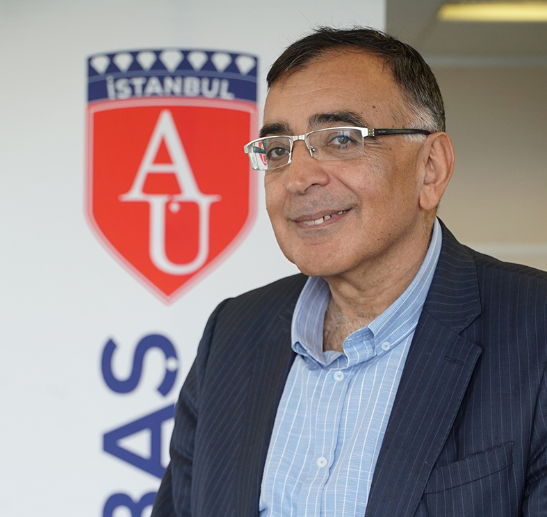 Prof. Dr. Hayri Kozanoğlu: “Ham petrol fiyatları 2 yılda %350 arttı”