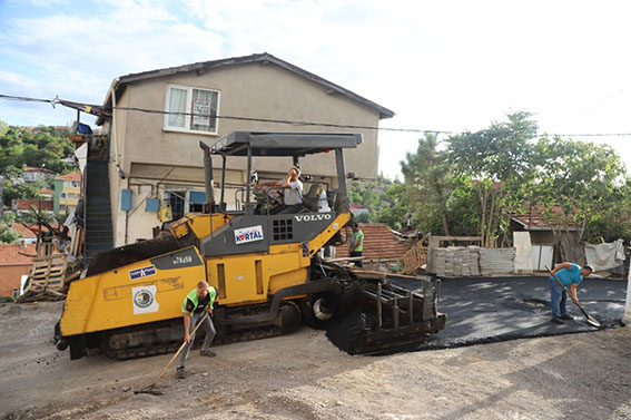 Kartal_Belediyesi’nden__Son_30_Yılın_En_Büyük_Asfalt_Seferberliği