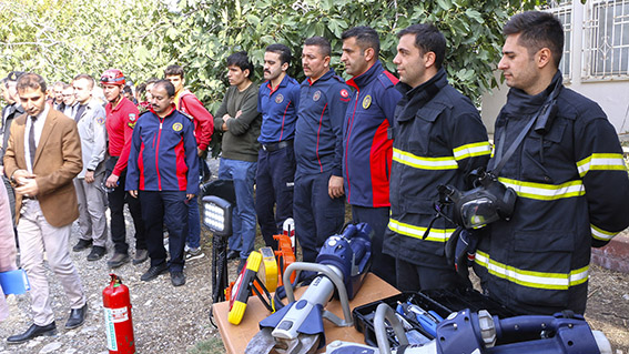 Deprem Tatbikatı (17)