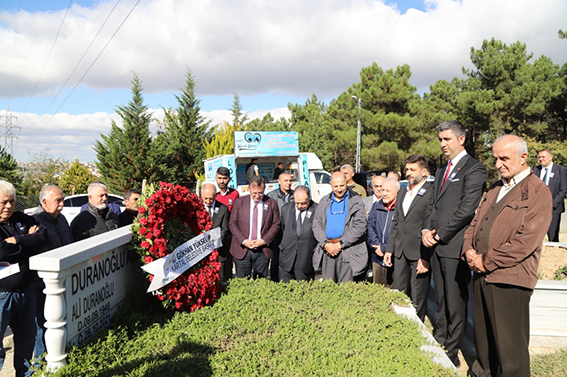 Eski_Kartal_Belediye_Başkanı_Ali_Duranoğlu_Kabri_Başında_Anıldı