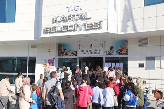 Kartallı_Çocukların_Eğitim_Hayatı__Sanat_Akademisi_İle_Zenginleşiyor