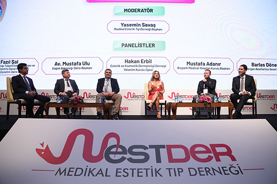 SEÇKIN TÜRK DOKTORLARI ANTALYA’DA