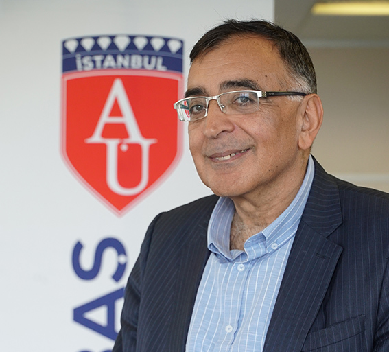 Prof. Dr. Hayri Kozanoğlu: “Asgari ücret, istisnai ücret olmaktan çıktı”