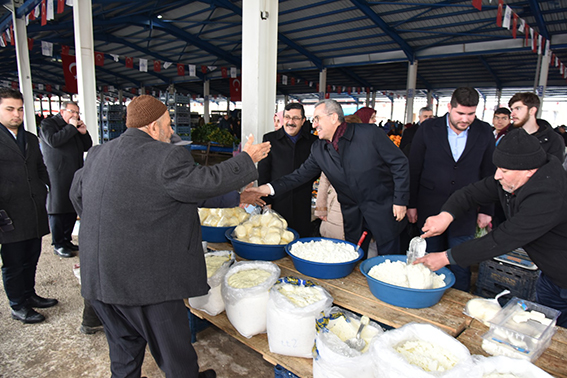 Pazar yeri ziyareti (7)