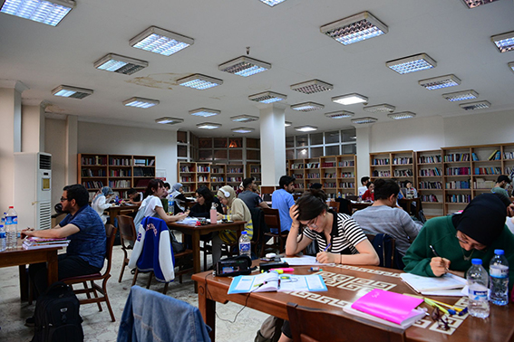 Başkan Güngör NFK’da Gençlerle Bir Araya Geldi