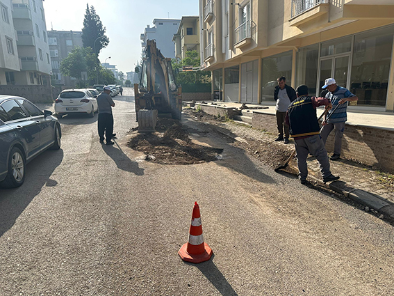 DULKADİROĞLU’NDAN EGEMENLİK MAHALLESİNDE ASFALT ÇALIŞMASI