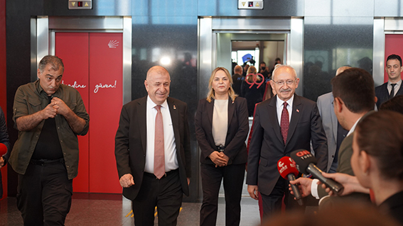 Ümit Özdağ, Kemal Kılıçdaroğlu’nu CHP Genel Merkezinde ziyaret etti